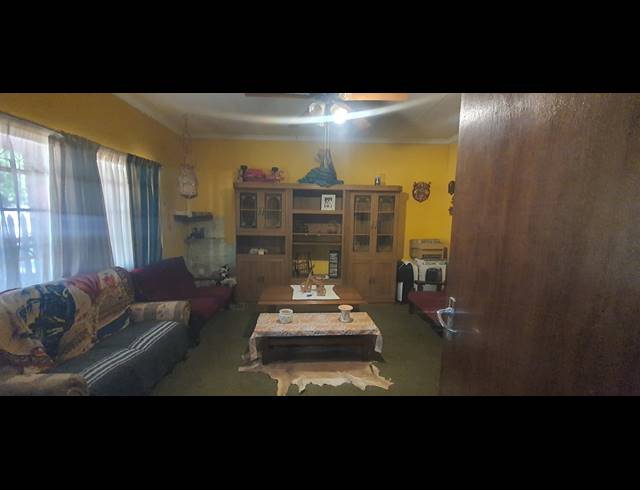3 BEDROOM HOUSE FOR SALE IN RENSBURG